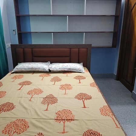 Ujjayanta Homestay อการ์ตาลา ภายนอก รูปภาพ
